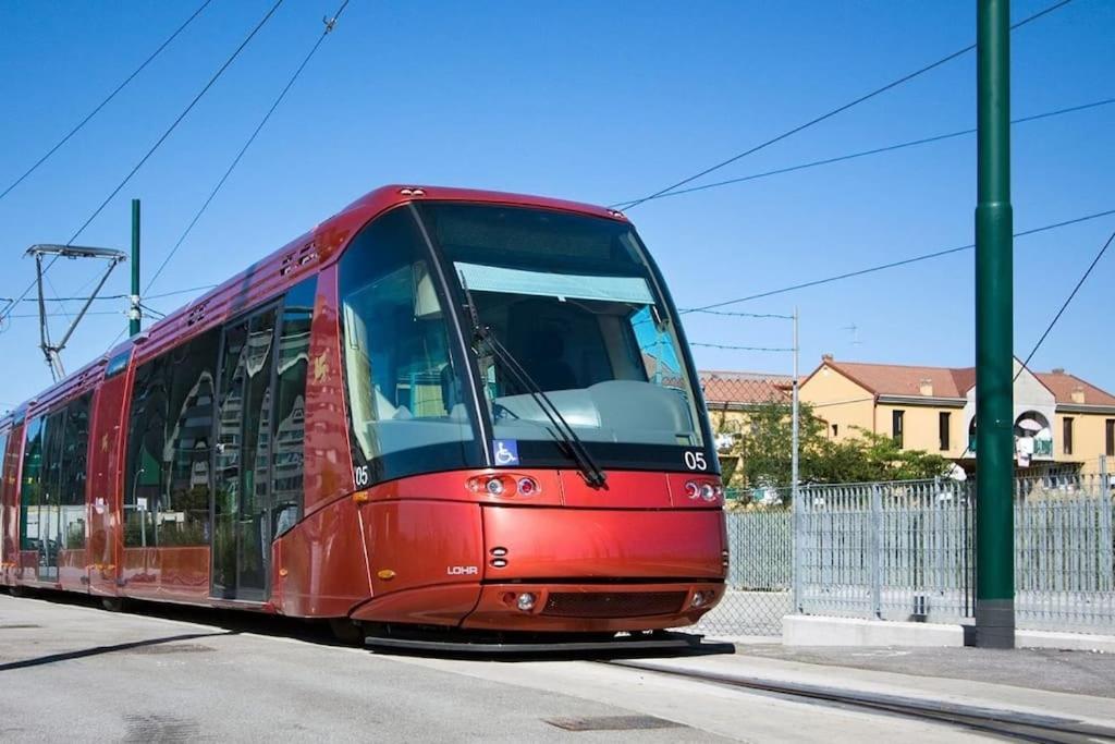 Sunrise30Mt Tram Ingresso Indipendente Parcheggio Lejlighed Mestre Eksteriør billede